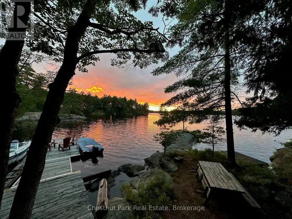 10 Island 21 Kl Boyd Island, Gravenhurst (Morrison)